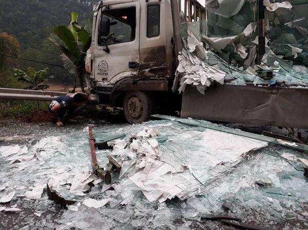 Hiện trường vụ tai nạn. Hiện trường vụ tai nạn. - Sputnik Việt Nam