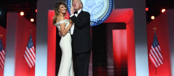 Donald và Melania Trump - Sputnik Việt Nam