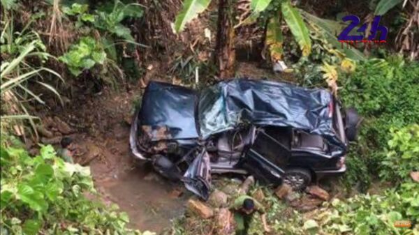 Xe chở Phó tổng giám đốc EVN lao xuống vực sâu 40 m - Sputnik Việt Nam