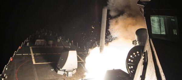 Mỹ tấn công căn cứ quân đội Syria bằng 50 tên lửa Tomahawk Mỹ tấn công căn cứ quân đội Syria bằng 50 tên lửa Tomahawk - Sputnik Việt Nam