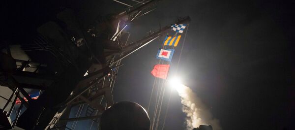 Mỹ tấn công căn cứ quân đội Syria bằng 50 tên lửa Tomahawk Mỹ tấn công căn cứ quân đội Syria bằng 50 tên lửa Tomahawk - Sputnik Việt Nam
