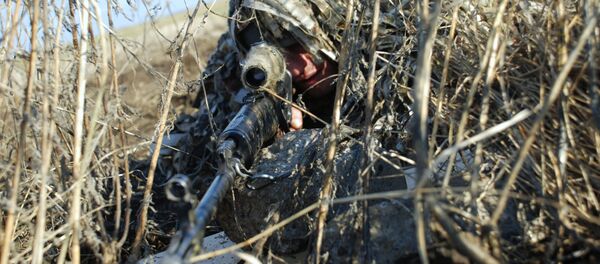 Các tay súng bắn tỉa nữ từ châu Âu đang chiến đấu ở Donbass, LNR thông báo - Sputnik Việt Nam