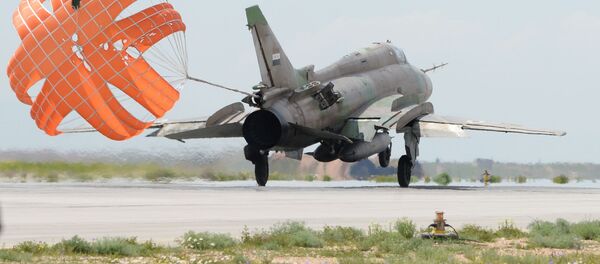 Chiếc Su-22 này đã hoàn thành xuất sắc nhiệm vụ và trở về... - Sputnik Việt Nam