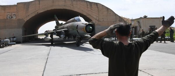 Không quân Syria lại xuất kích từ sân bay Shayrat - Sputnik Việt Nam