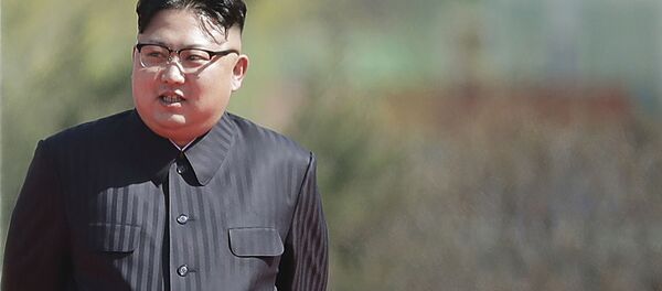 Lãnh đạo Triều Tiên Kim Jong-un đích thân khai trương phố Ryomyong ở trung tâm Bình Nhưỡng Lãnh đạo Triều Tiên Kim Jong-un đích thân khai trương phố Ryomyong ở trung tâm Bình Nhưỡng - Sputnik Việt Nam