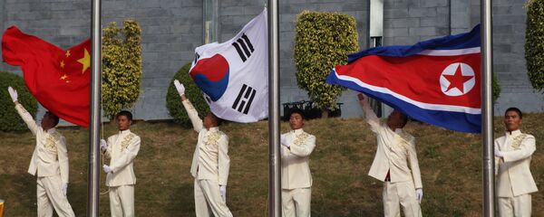 Quốc kỳ Trung Quốc, Hàn Quốc,  Bắc Triều Tiên - Sputnik Việt Nam