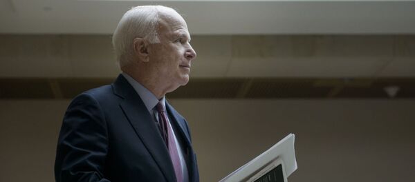 Thượng nghị sĩ Mỹ John McCain Thượng nghị sĩ Mỹ John McCain - Sputnik Việt Nam