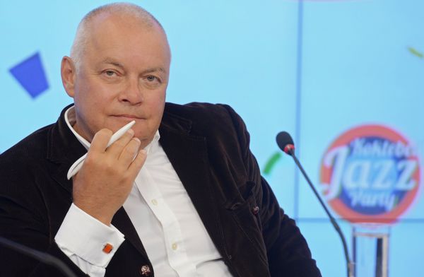 Dmitry Kiselyov, Director-General, Rossiya Segodnya international news agency, attending a press conference on the international Koktebel Jazz Party, held at the multi-media press center Rossiya Segodnya Dmitry Kiselyov, Director-General, Rossiya Segodnya international news agency, attending a press conference on the international Koktebel Jazz Party, held at the multi-media press center Rossiya Segodnya - Sputnik Việt Nam