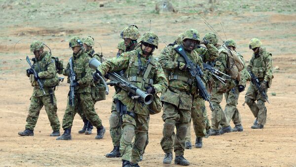 Soldiers from the Japan Ground Self-Defense Force's Western Army Infantry Regiment - Sputnik Việt Nam