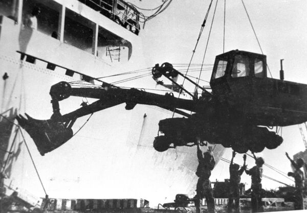 Cảng Hải Phòng, tàu Liên Xô, bom Mỹ - Sputnik Việt Nam