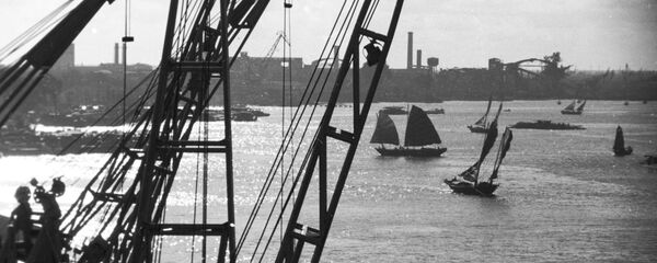 Cảnh trong phim Phóng sự từ miền Bắc Việt Nam. Cảng Hải Phòng. - Sputnik Việt Nam