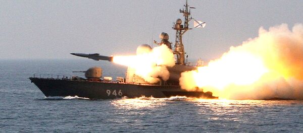 A Moskit supersonic anti-ship missile is launched from a missile boat during a training exercise for guard missile boats and artillery exercises held in the Sea of Japan. - Sputnik Việt Nam