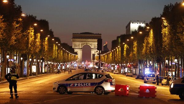 vụ tấn công khủng bố ở trung tâm Paris - Sputnik Việt Nam