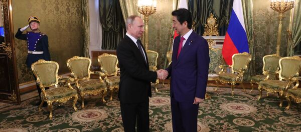 Vladimir Putin và Shinzo Abe Vladimir Putin và Shinzo Abe - Sputnik Việt Nam