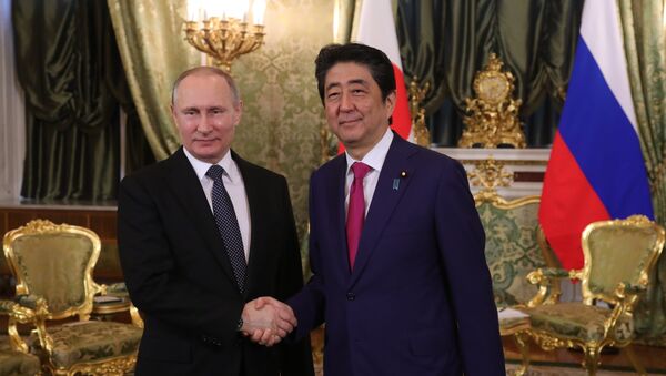 Vladimir Putin và Shinzo Abe - Sputnik Việt Nam