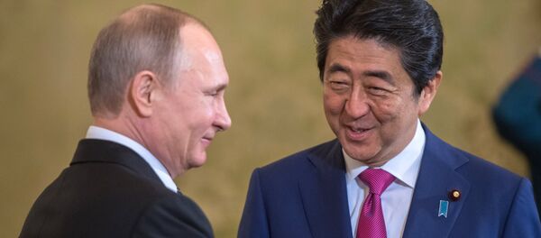 Vladimir Putin và Shinzo Abe - Sputnik Việt Nam