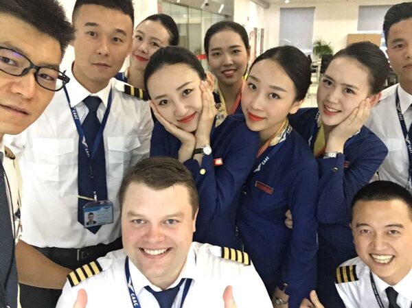 Mark Khokhlov - Sputnik Việt Nam