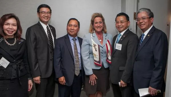 Các Đại sứ ASEAN gặp Hạ nghị sỹ Wagner và Castro. - Sputnik Việt Nam