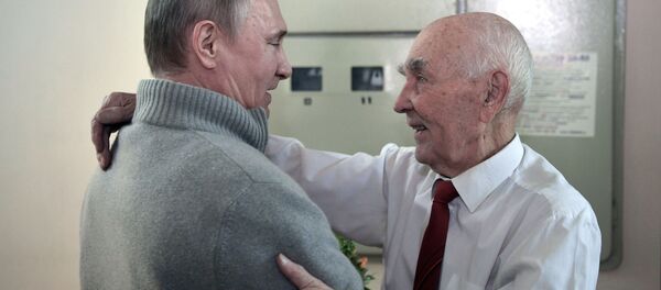 Tổng thống Putin đến thăm sếp cũ KGB, thời ông từng làm việc tại Dresden - Sputnik Việt Nam