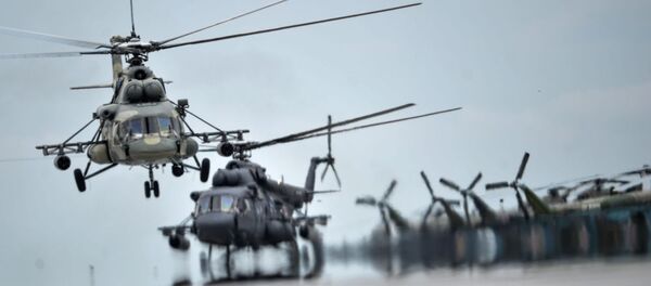 Máy bay trực thăng Mi-8 tại vòng quốc gia cuộc thi quốc tế Aviadarts-2015 - Sputnik Việt Nam