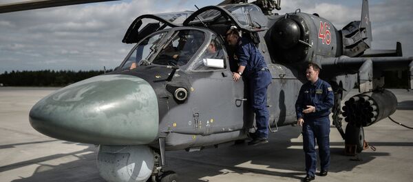 Máy bay trực thăng Ka-52 trước khi cất cánh - Sputnik Việt Nam