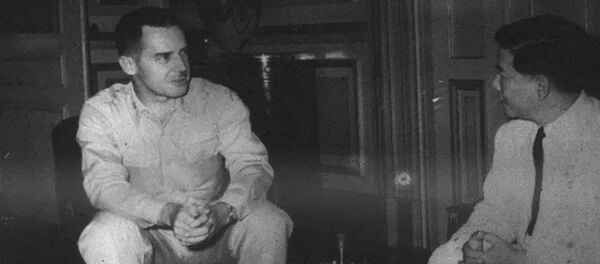 Tổng thống Ngô Đình Diệm hội đàm với sĩ quan CIA - Sputnik Việt Nam