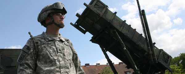 Tổ hợp tên lửa phòng không Patriot của Mỹ Tổ hợp tên lửa phòng không Patriot của Mỹ - Sputnik Việt Nam