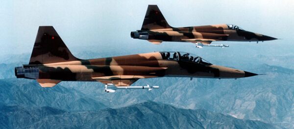 Máy bay tiêm kích chiến đấu F-5E Tiger II Máy bay tiêm kích chiến đấu F-5E Tiger II - Sputnik Việt Nam