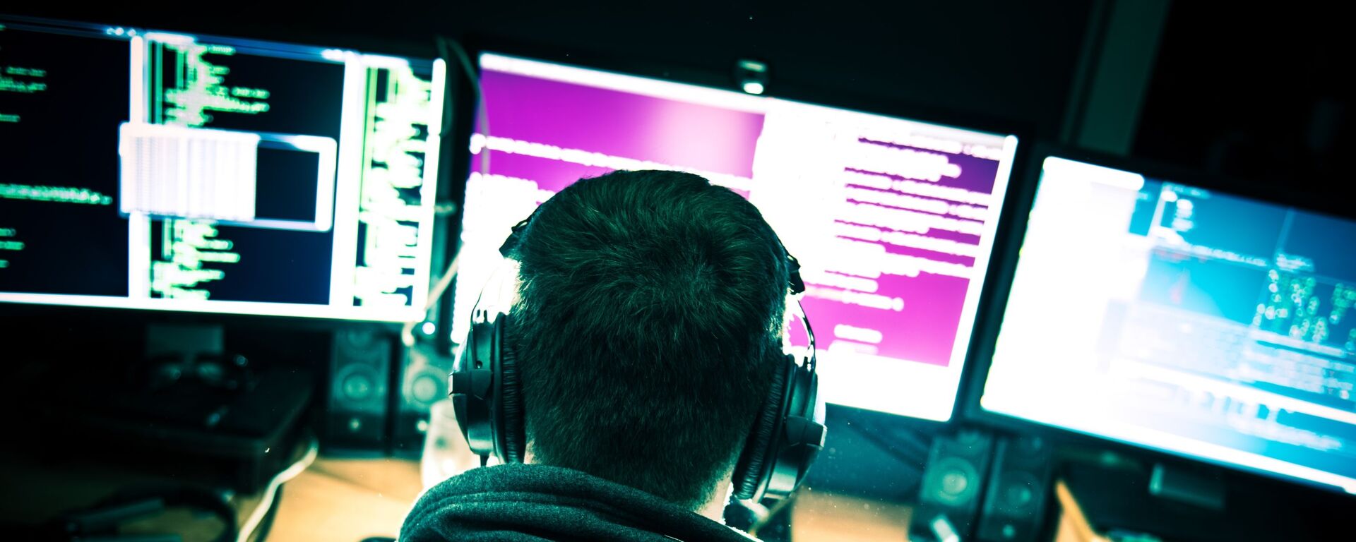 tin tặc tin tặc - Sputnik Việt Nam, 1920, 24.02.2021