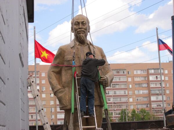 Tượng đài Chủ tịch Hồ Chí Minh ở Nga: Đã, đang và sẽ… Tượng đài Chủ tịch Hồ Chí Minh ở Nga: Đã, đang và sẽ… - Sputnik Việt Nam