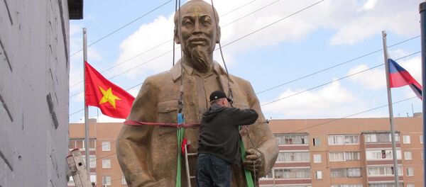 Công trình dựng tượng đài Hồ Chí Minh tại thành phố Ulyanovsk - Sputnik Việt Nam