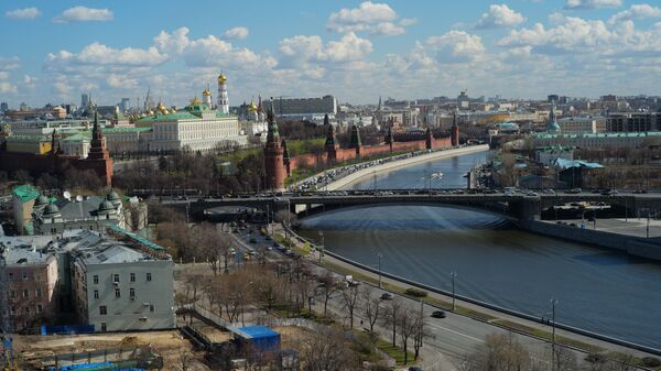 Quang cảnh Điện Kremlin ở Moskva, Sông Moskva từ Nhà thờ chính tòa Chúa Kitô Đấng Cứu Độ - Sputnik Việt Nam