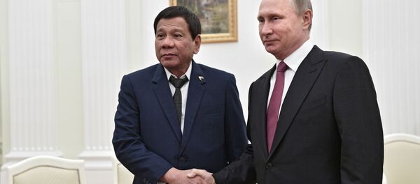 Tổng thống Rodrigo Duterte và Tổng thống Nga Vladimir Putin Tổng thống Rodrigo Duterte và Tổng thống Nga Vladimir Putin - Sputnik Việt Nam