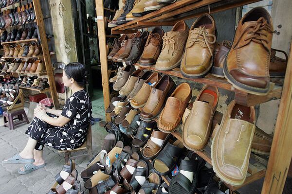 Cửa hàng bán giầy dép - Sputnik Việt Nam