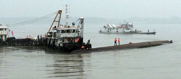 Tai nạn thảm khốc ở Trung Quốc: Đắm tàu chở 400 hành khách - Sputnik Việt Nam