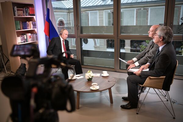 Ông Putin kêu gọi châu Âu chấm dứt tưởng tượng những mối đe dọa từ phía Nga - Sputnik Việt Nam