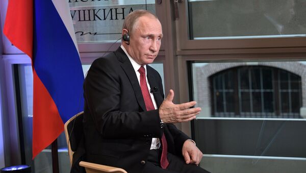 Vladimir Putin trả lời phỏng vấn của tờ báo Pháp Le Figaro - Sputnik Việt Nam