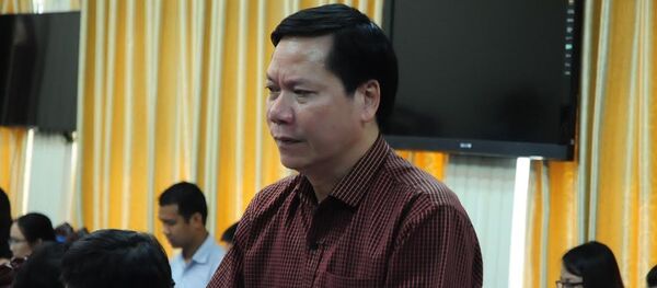 TS, bác sĩ Trương Quý Dương - Giám đốc Bệnh viện Đa khoa tỉnh Hòa Bình - nhận trách nhiệm về sự cố y khoa tại bệnh viện này. - Sputnik Việt Nam