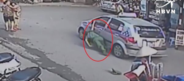 Tài xế taxi kéo lê thiếu tá công an bị tạm giữ - Sputnik Việt Nam