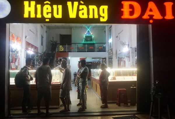 Tiệm vàng Đại Lợi bị cướp tấn công tối 5-6 - Sputnik Việt Nam