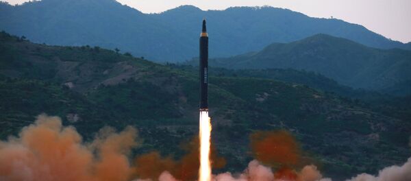 The long-range strategic ballistic rocket Hwasong-12 (Mars-12) is launched during a test in this undated photo released by North Korea's Korean Central News Agency (KCNA) on May 15, 2017. The long-range strategic ballistic rocket Hwasong-12 (Mars-12) is launched during a test in this undated photo released by North Korea's Korean Central News Agency (KCNA) on May 15, 2017. - Sputnik Việt Nam