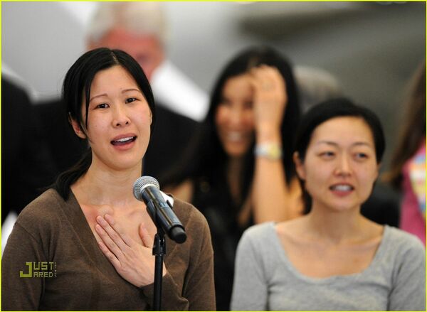 Euna Lee (phải) và Laura Ling (trái). - Sputnik Việt Nam