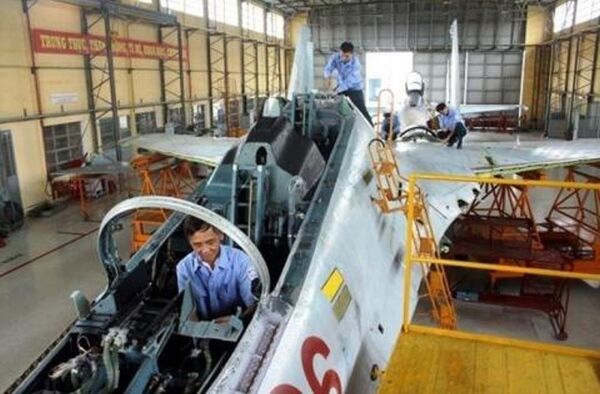 Việt Nam tự nâng cấp chiến đấu cơ. - Sputnik Việt Nam