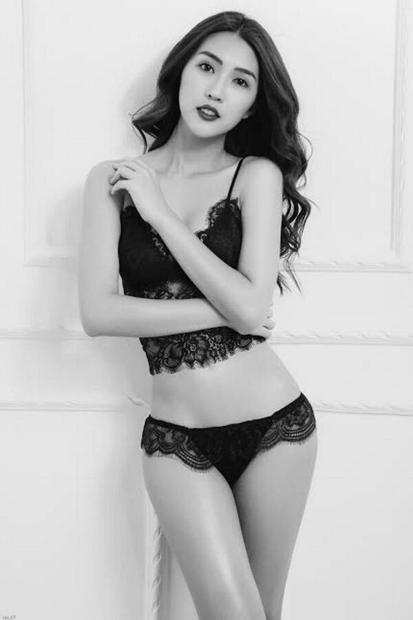 Team Hoàng Thuỳ bất ngờ tung tiếp bộ ảnh hot, thể hiện sự pha trộn của vẻ đẹp high fashion nhưng rất commercial. - Sputnik Việt Nam