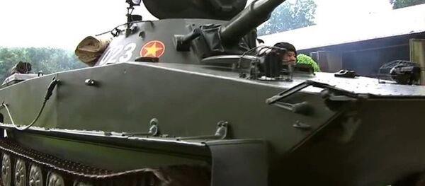 Xe tăng lội nước PT-76B của Việt Nam Xe tăng lội nước PT-76B của Việt Nam - Sputnik Việt Nam