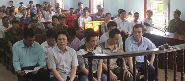 Chín bị cáo trong phiên toà sáng nay - Sputnik Việt Nam