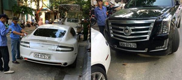 Hai chiếc siêu xe trùng biển số. Ảnh PV - Sputnik Việt Nam