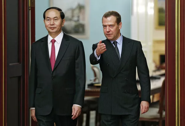 Thủ tướng Nga Dmitry Medvedev đón tiếp Chủ tịch Việt Nam Trần Đại Quang Thủ tướng Nga Dmitry Medvedev đón tiếp Chủ tịch Việt Nam Trần Đại Quang - Sputnik Việt Nam