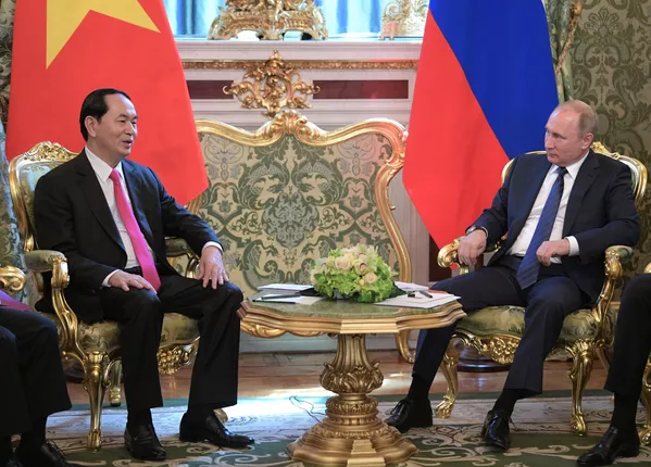 Tổng thống LB Nga Vladimir Putin và Chủ tịch CHXHCN Việt Nam Trần Đại Quang. Tổng thống LB Nga Vladimir Putin và Chủ tịch CHXHCN Việt Nam Trần Đại Quang. - Sputnik Việt Nam