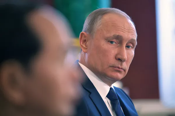 Tổng thống LB Nga Vladimir Putin và Chủ tịch CHXHCN Việt Nam Trần Đại Quang. Tổng thống LB Nga Vladimir Putin và Chủ tịch CHXHCN Việt Nam Trần Đại Quang. - Sputnik Việt Nam